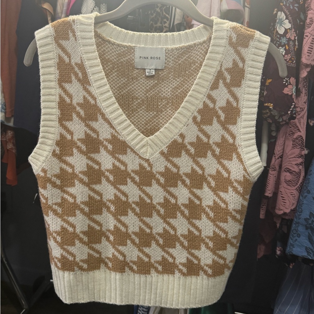 Pink Rose V-Neck Houndstooth Sweater Vest - Cream and Brown